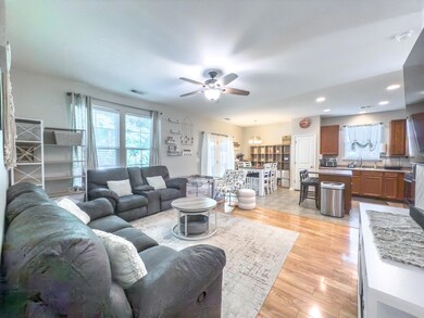 498 Stoney Field Dr, Moncks Corner, SC 29461 - photo 5