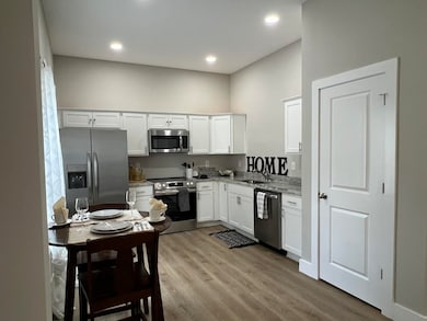 307 Hunter St, Seneca, SC 29678 - photo 5