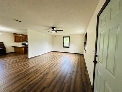 174 Taft Cir, Fitzgerald, GA 31750 - photo 4