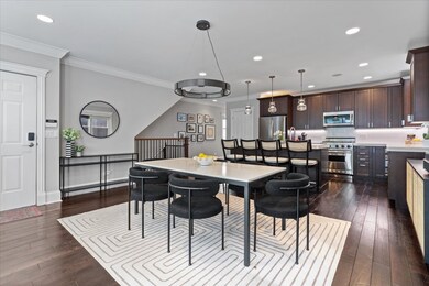 unlisted-address, Chicago, IL 60657 - photo 5