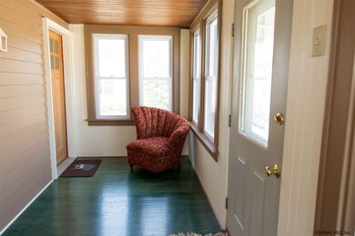 215 2nd St, Schenectady, NY 12302 - photo 3