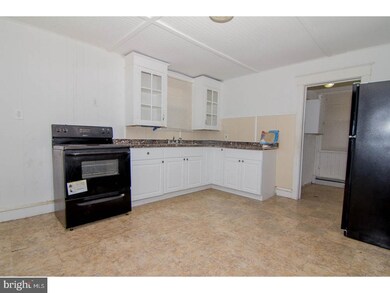 61 W Pitman St, Penns Grove, NJ 08069 - photo 7