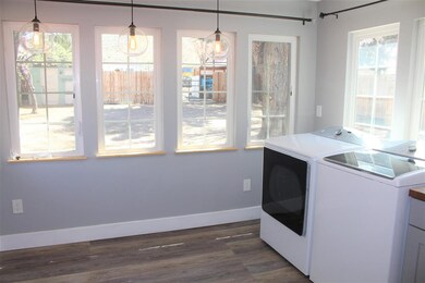 91 3rd St, Lee Vining, CA 93541 - photo 4