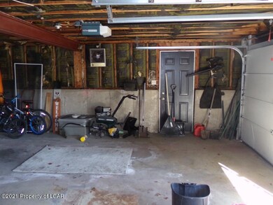 677 Pardeesville Rd, Hazle Township, PA 18202 - photo 6