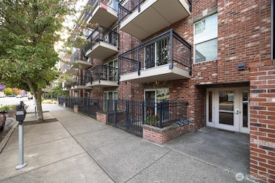 1001 N State St unit 403, Bellingham, WA 98225 - photo 2