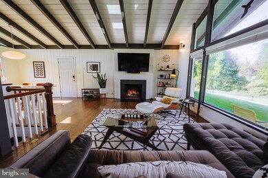 6501 Kerns Ct, Falls Church, VA 22044 - photo 2