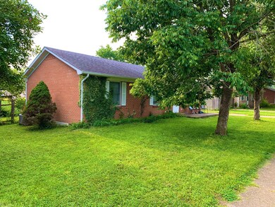 616 Tocher Dr, Wilmore, KY 40390 - photo 3