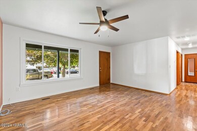 04-207 Adams Park Dr019