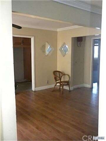 725 E 118th Place, Los Angeles, CA 90059 - photo 2