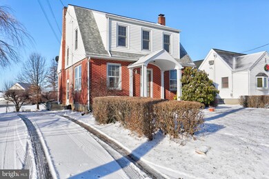 526 Union School Rd, Mount Joy, PA 17552 - photo 2