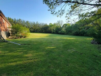 OVER AN ACRE OF LAND FOR ENTERTAINMENT!
