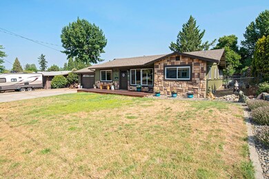 205 Kings Way, Central Point, OR 97502 - photo 3