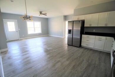 7. Eat-In Kitchen
