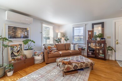 11 Misty Harbor Way Interiors