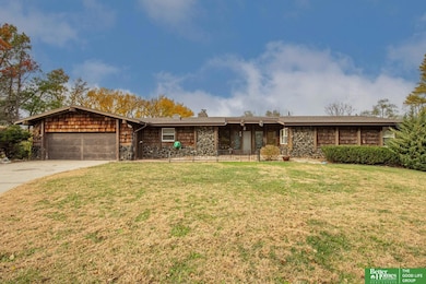 5745 Tucker Cir, Omaha, NE 68152 - photo 3