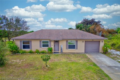 118 Hallmark Ave, Lake Placid, FL 33852 - photo 3