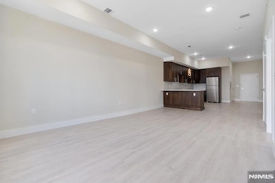 527-535 Union Ave unit 1D, Belleville Township, NJ 07109 - photo 5