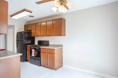 1078 Glouchester Harbor unit 2602, Schaumburg, IL 60193 - photo 6