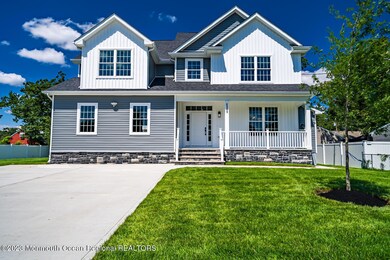 2109 6th Ave Toms River NJ-large-002-036