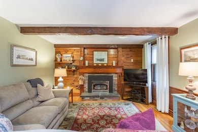 24 Acorn St, New Bedford, MA 02740 - photo 2