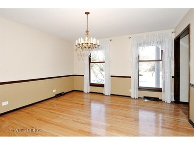 38W515 Arrowmaker Pass, Elgin, IL 60124 - photo 4