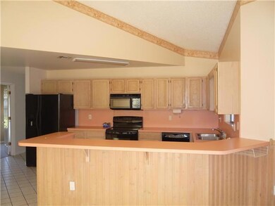 1698 Shakespeare St unit 11, Sebastian, FL 32958 - photo 4