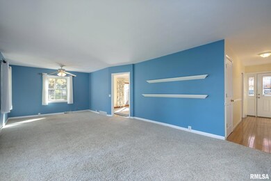 2707 Harmony Dr, Bettendorf, IA 52722 - photo 6