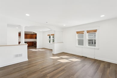 540 E 4th St, Lockport, IL 60441 - photo 5