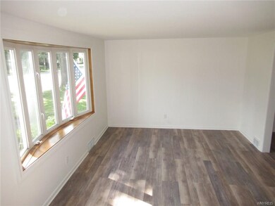 676 Nash Rd, North Tonawanda, NY 14120 - photo 3