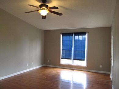 328 Pine Hill Dr, Hopkinsville, KY 42240 - photo 3