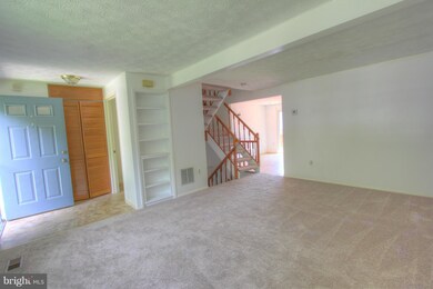 8321 Mary Lee Ln, Laurel, MD 20723 - photo 5