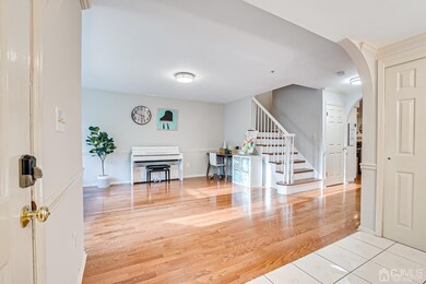 219 Amboy Ave unit 8, Metuchen, NJ 08840 - photo 4