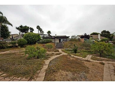 7215 Mimosa Dr, Carlsbad, CA 92011 - photo 2