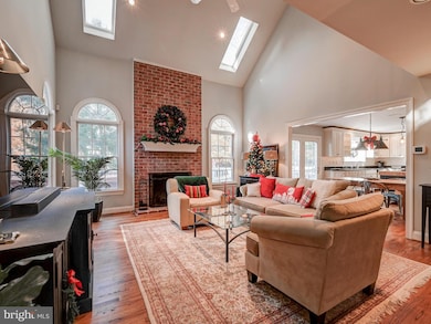 12 Hickory Knoll Ct, Lutherville Timonium, MD 21093 - photo 3