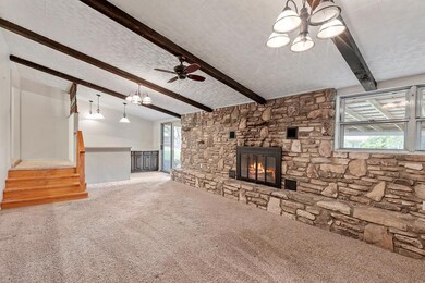 122 Ridgewood Dr, Fredericksburg, TX 78624 - photo 5