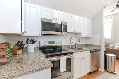 280 Village St unit A1, Medway, MA 02053 - photo 3