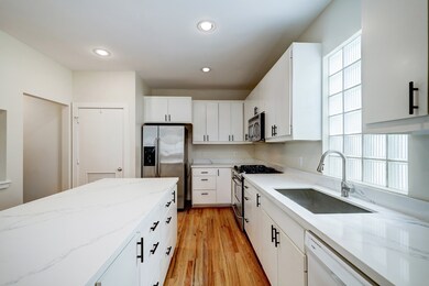 2705 Rutland St unit B, Houston, TX 77008 - photo 7