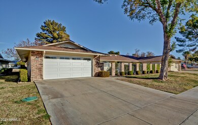 9866 W Highwood Ct, Sun City, AZ 85373 - photo 7