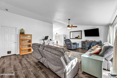 956 Lindsay Ln unit 3, Carson City, NV 89706 - photo 5