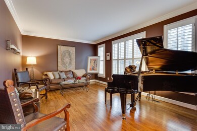 8277 Armetale Ln, Fairfax Station, VA 22039 - photo 5