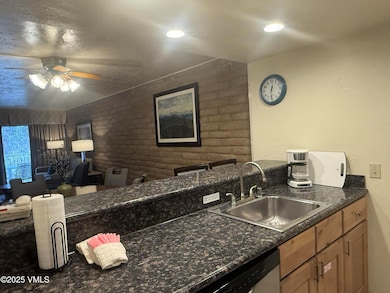 3204 kitchen