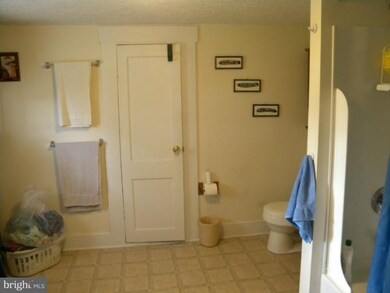 129 Caldwell Ln, Winchester, VA 22602 - photo 6