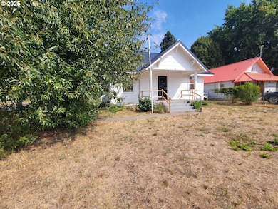 201 N 1st St, Glenwood, WA 98619 - photo 3