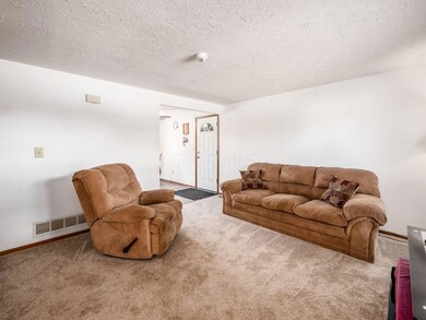 5468 Westgrove Dr, Columbus, OH 43228 - photo 4