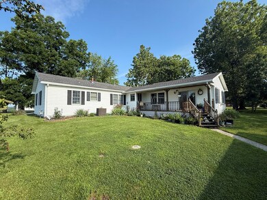 300 N Fulton, Edina, MO 63537 - photo 3