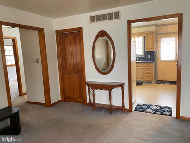 62 E Clayton Ave, Clayton, NJ 08312 - photo 4