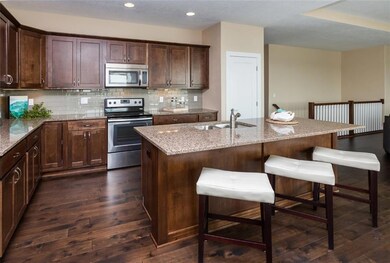 9502 Rushbrook Dr, Johnston, IA 50131 - photo 3