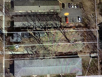 300 Baker St, Royal Oak, MI 48067 - photo 2