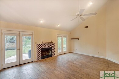 126 N Marsh Rd, Savannah, GA 31410 - photo 3