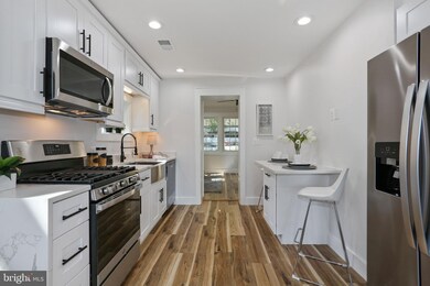 2341 Glendale Terrace, Alexandria, VA 22303 - photo 6